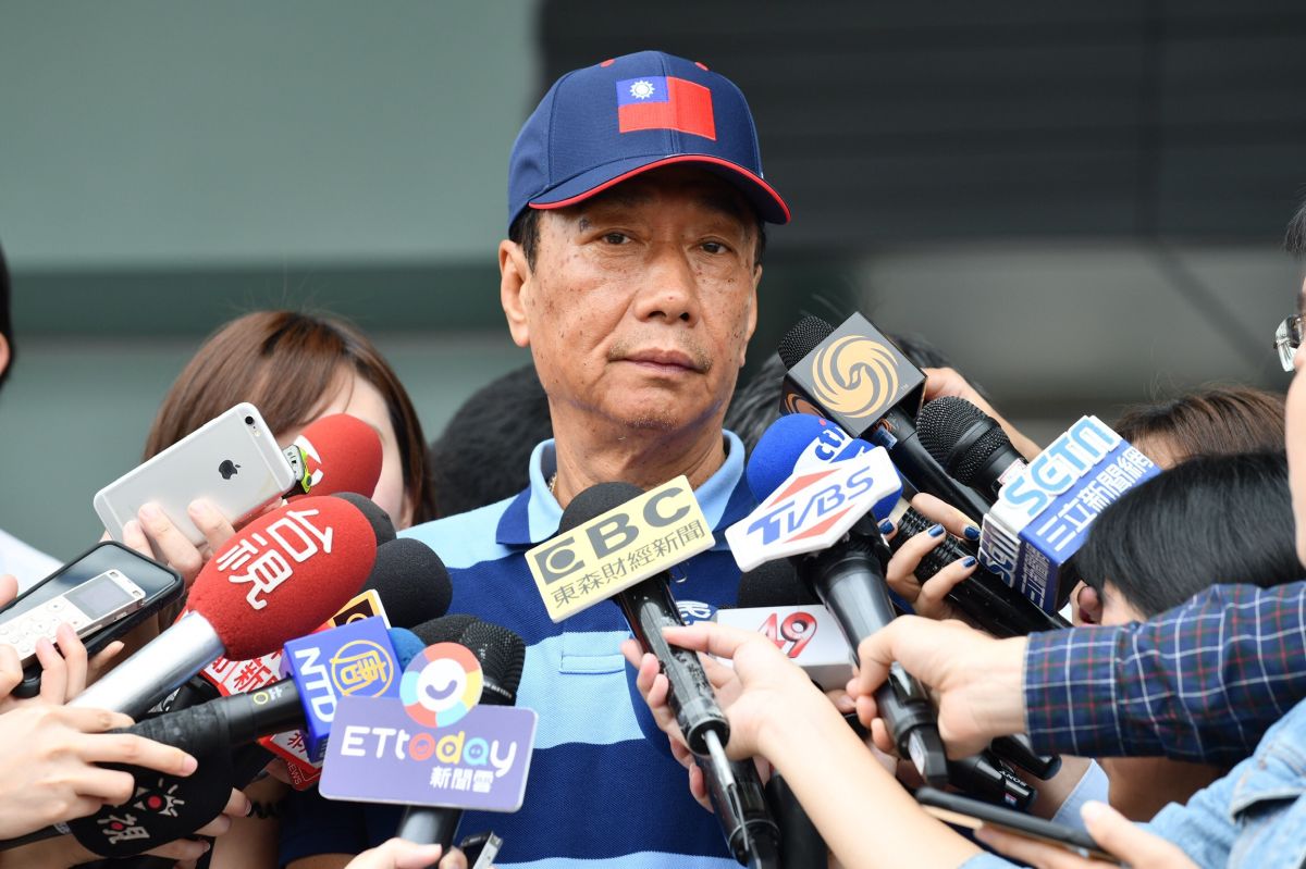 ▲宣布要角逐國民黨總統初選的郭台銘，其近期的內閣制「行政院長實權說」，讓外界好奇，郭台銘在總統的選項之外，難道還有別的政治生涯之路嗎？(圖／記者林柏年攝)