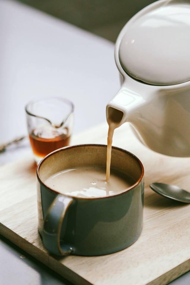 ▲濃郁回甘的鍋煮奶茶是 P&T 柏林茶館的人氣商品。（圖／P&T 柏林茶館提供）
