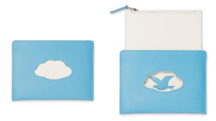 ▲Magritte系列天堂藍雲朵白鴿牛皮卡夾 NT$19,100。（圖／DELVAUX提供）