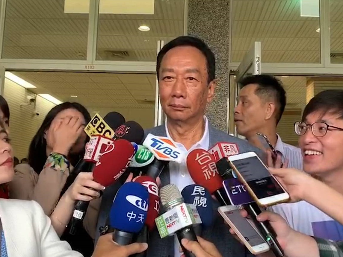 ▲鴻海集團總裁郭台銘表示，目前美中貿易戰之際，他決定把集團交班出去，就是希望可以歷練次集團公司的董事長們。（圖 /擷取自鴻海提供之影片）