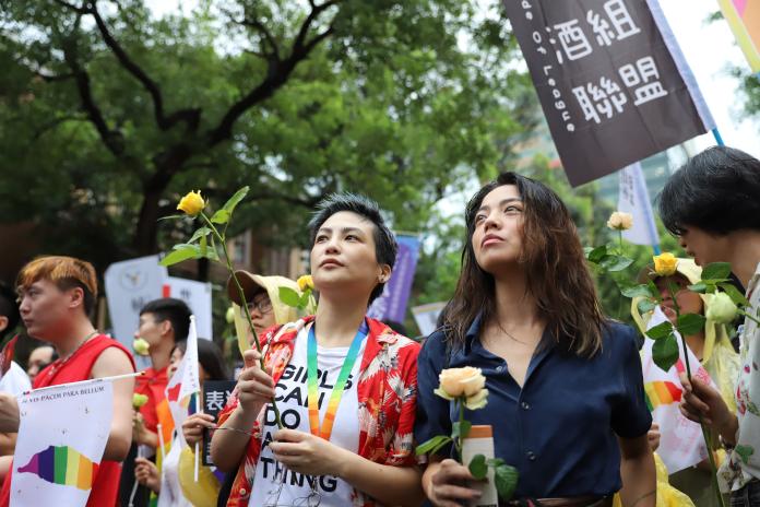 同性婚姻法案進入最後階段，台灣可能於今日成為亞洲第一個同性婚姻合法國家。立法院今日進行最後逐條表決，伴侶盟、婚姻平權大平台等團體日前已搶下立院週邊場地，現場擠進四萬挺同婚民眾。（圖／婚姻平權大平台提供）