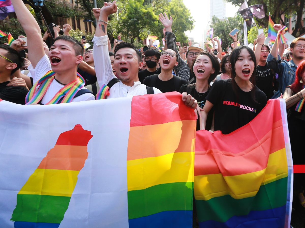 ▲針對同性婚姻者綜所稅申報問題，財政部表示，結婚當年度仍可選擇分開報稅或合併申報，但往後年度應依規定合併申報課稅。（圖／記者葉政勳攝 , 2019.05.17）