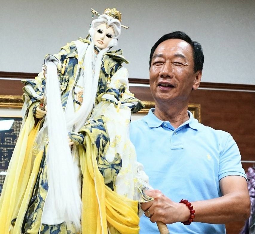 ▲鴻海科技集團董事長郭台銘自喻素還真，集合各路英雄好漢，來翻轉台灣的經濟。（圖／記者簡勇鵬攝，2019.05.20）