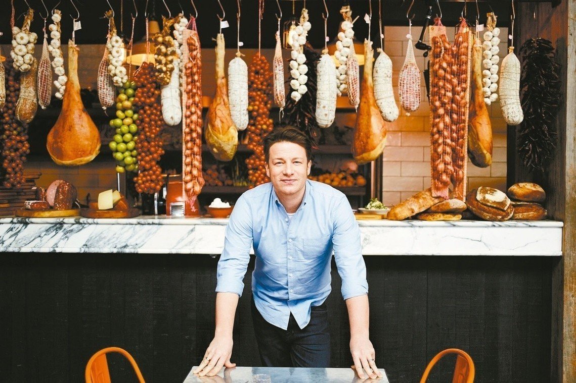 ▲英國名廚Jamie Oliver的餐飲王國宣告破產。（圖／翻攝網路）