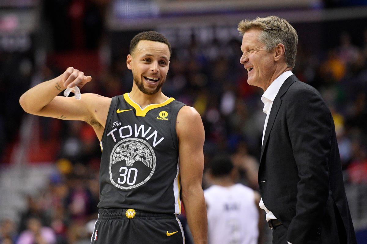 ▲勇士射手Stephen Curry(左)、勇士主帥Steve Kerr（圖／美聯社／達志影像）