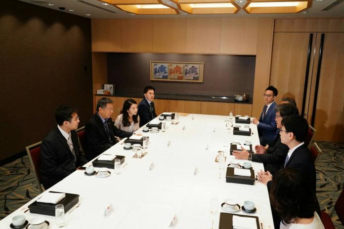台北市長柯文哲訪日，24日與日本自民黨眾議員萩生田光一共進早餐，「開放日本核食」成為焦點。（圖 / 台北市政府提供）