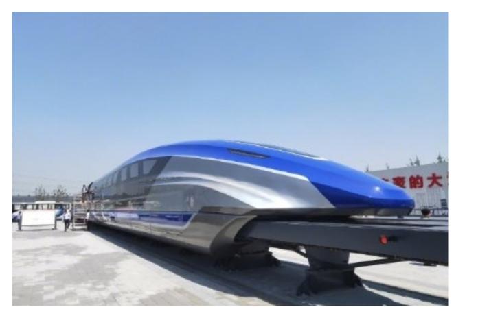 ▲ 中國大陸高速磁浮列車昨（ 23 ）日公布在青島試驗自行研發的高速磁浮列車，車時速可達 600 公里，實現了中國大陸在高速磁浮技術領域的重大突破。（圖／翻攝自新華視點）