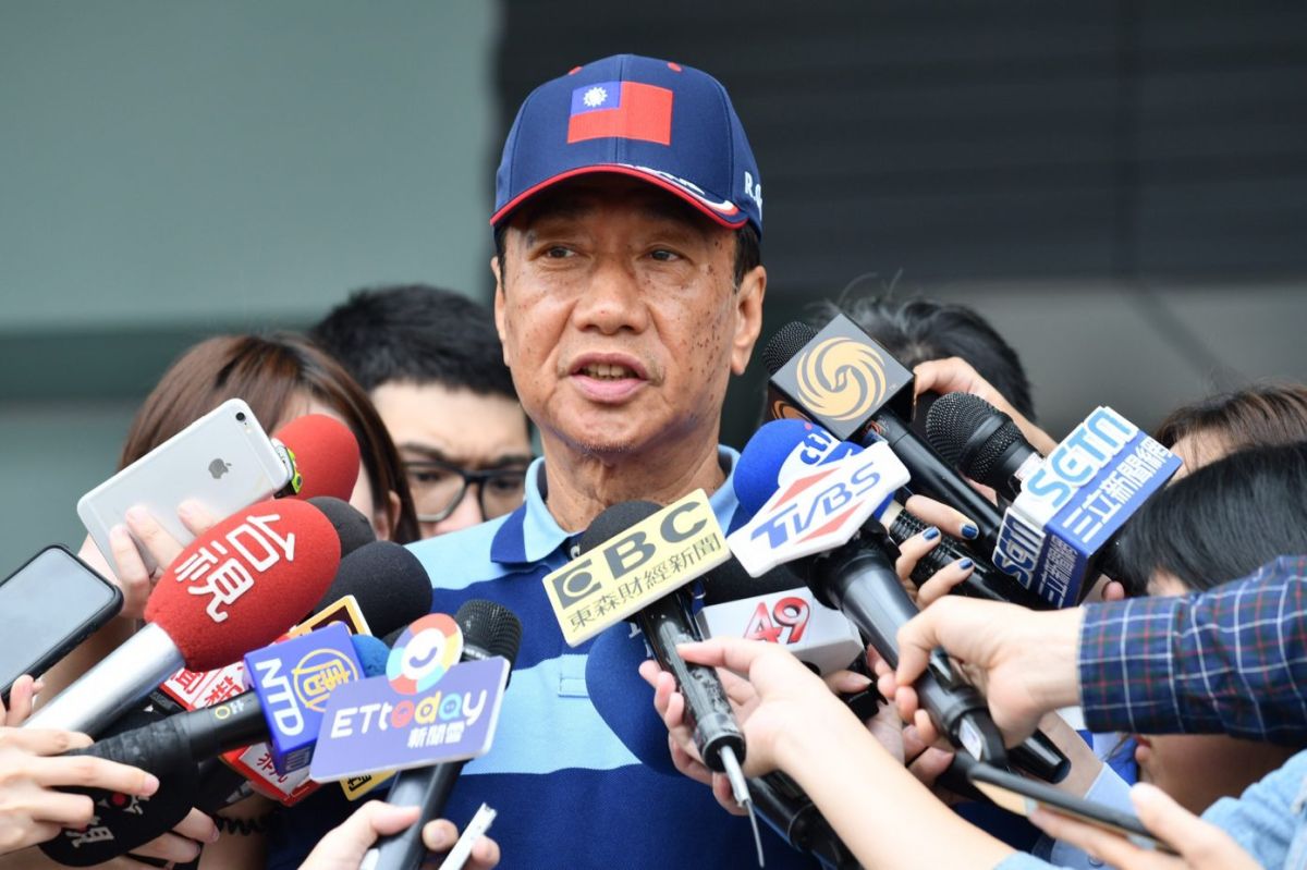 ▲郭台銘以政治經濟雙腿論形容，台灣過去「自由民主往前跨，可是我們經濟這條腿卻沒有跟得上。」更大膽預測中美貿易戰下，中華民國會成為美國高科技產品的「重要產地」。（圖／NOWnews資料照片，記者林柏年攝）