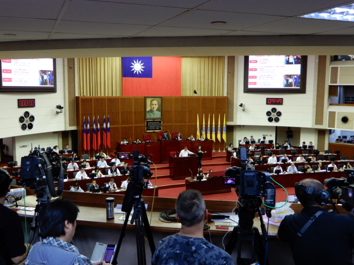 台北市長柯文哲到議會專案報告。( 圖 / 記者陳弘志攝，2019.05.27 )