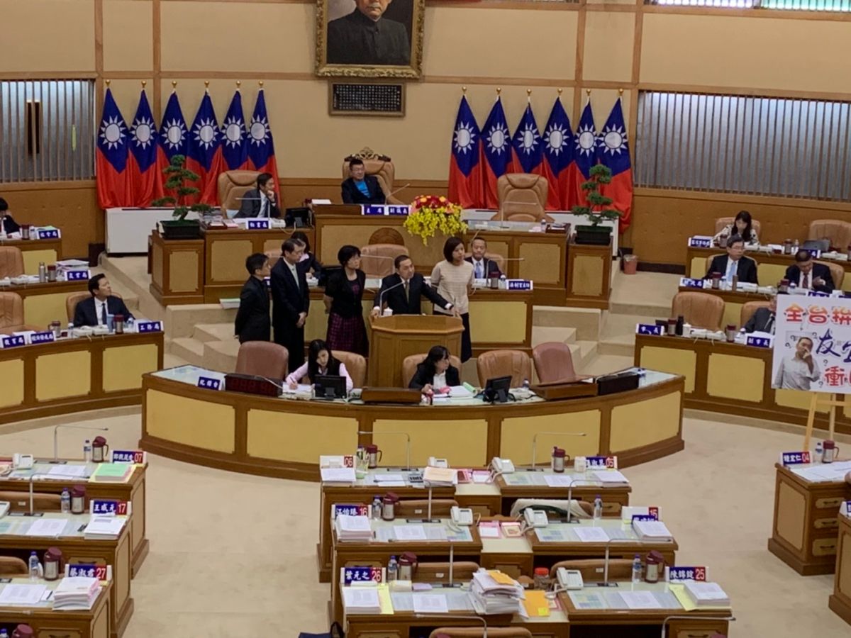 ▲侯表示自經區條例尚未立法通過，尊重立法院最終結果，地方在執行上會謹慎。（記者／宋原彰攝，2019.05.28）