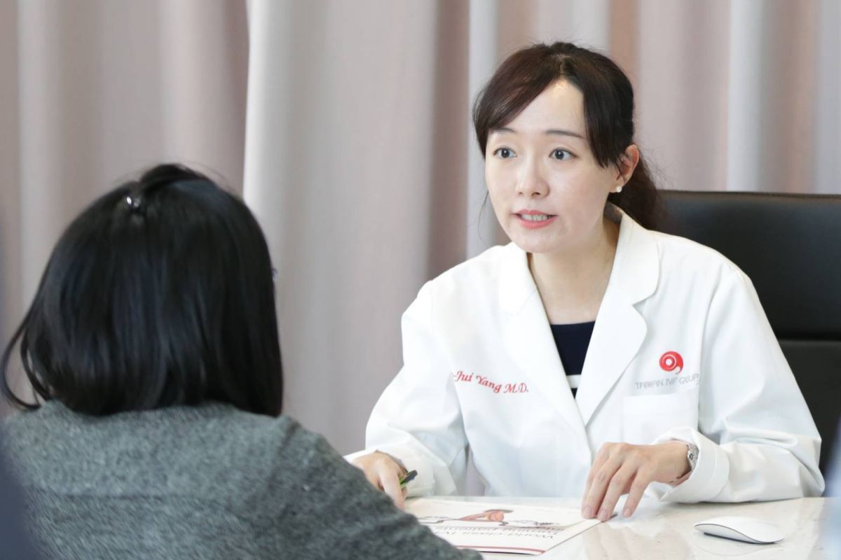 ▲染色體異常胚胎幸運未被丟棄，仔細評估後植入受孕，順利產下健康寶寶。（圖／東元醫院提供）