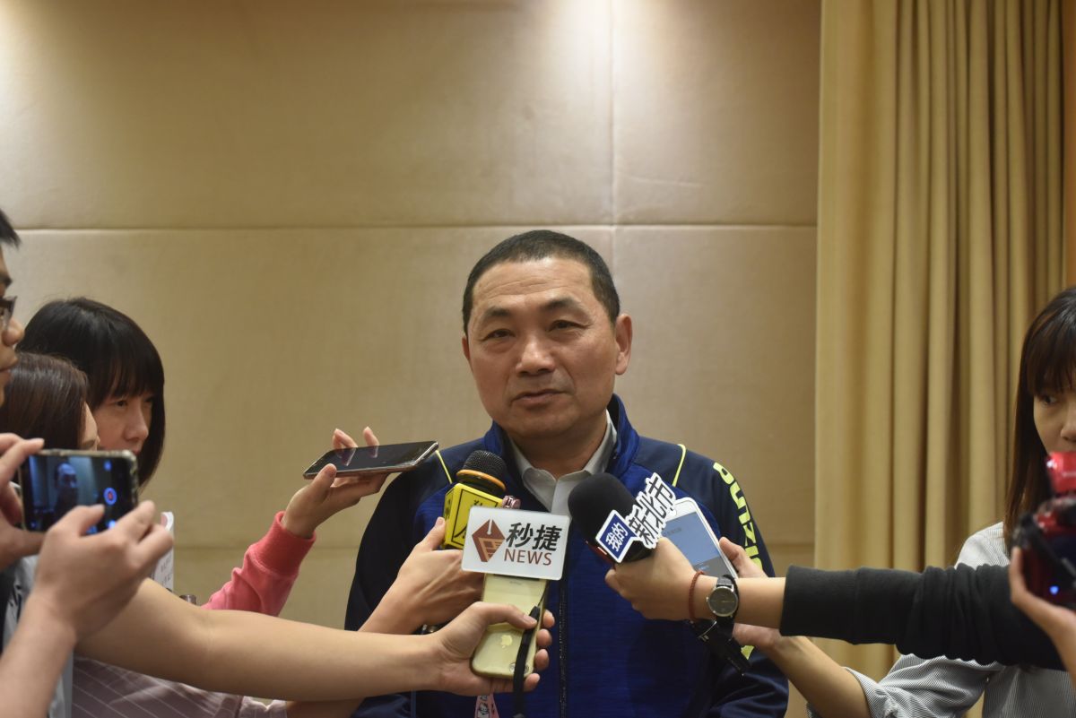 ▲新北市長侯友宜今天被問到6月1日是否出席凱道挺韓造勢大會？他表示，目前市政行程已排滿，言下之意不會參加。（圖／記者蔡琇惠攝，2019.05.29）

