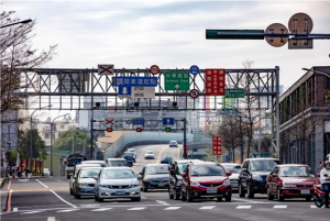 竹科突變超塞！通勤族全有感：害人遲到　行車紀錄器「怒揪元兇」
