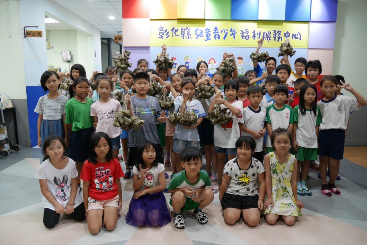 ▲彰化YMCA募集到上萬顆愛心粽子，愛心粽子將分送給三百多個弱勢家庭，讓他們感受到社會的溫情、歡喜感受慶端陽的氣氛。（圖／記者陳雅芳攝，2019.05.29）