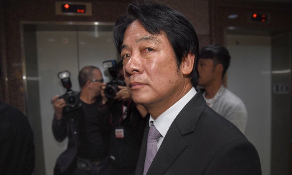 ▲29 日民進黨針對黨內總統初選舉行中執會，確定修改四條初選辦法；對此，前行政院長賴清德痛斥：「被修改的不是『辦法』而是『民主』，被傷害的不是『初選』 而是『民進黨』！」（圖／中央社資料圖片）