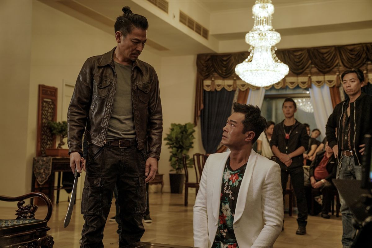 ▲劉德華（右）拿真刀砍古天樂手指。（圖／華映）