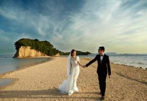 ▲夏于喬婚紗相當甜蜜。（圖／臉書）