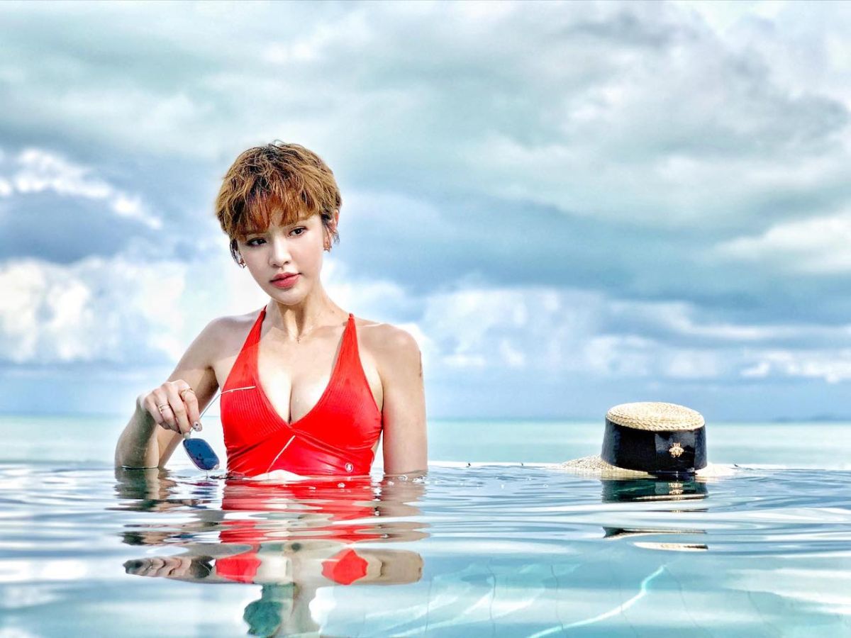 ▲鄒寧恩擁有完美比例。（圖／翻攝臉書）