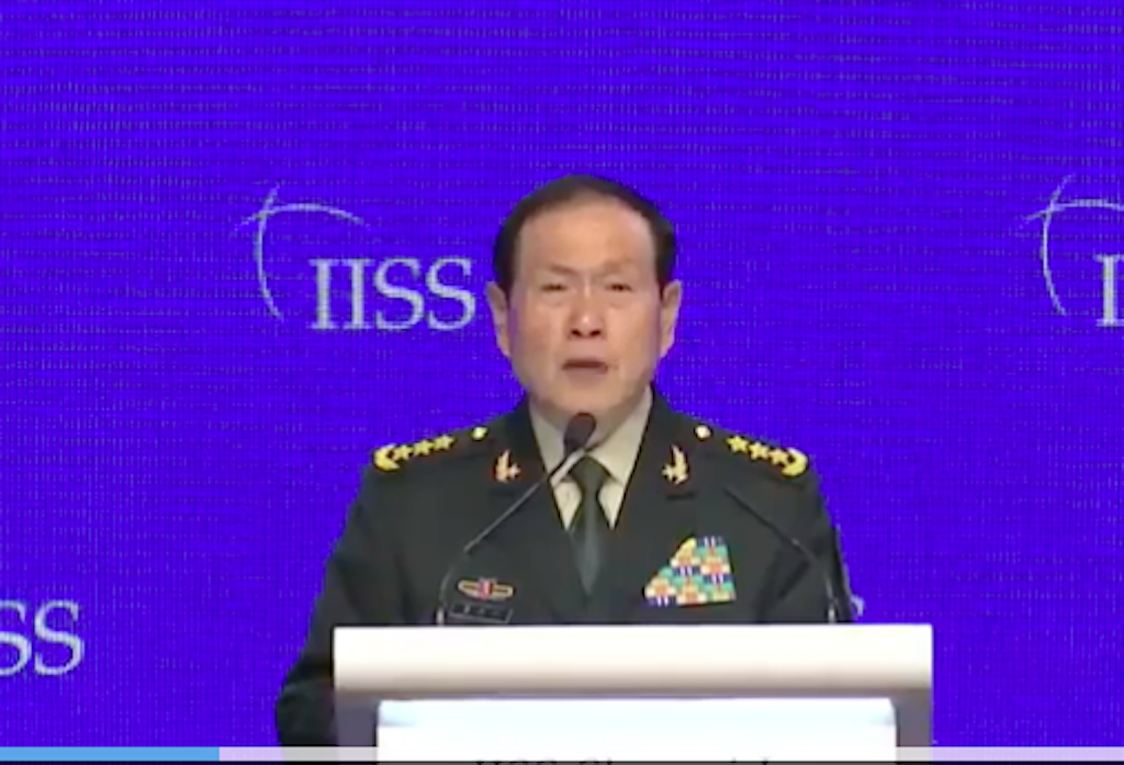 ▲中國大陸國防部長魏鳳和2日出席新加坡「香格里拉對話」（Shangri-la Dialogue）論壇時，表示「如果有人膽敢將台灣從中國分裂出去，中國軍隊絕無選擇，必將不惜一戰！」（圖／翻攝自「香格里拉對話」論壇網站）