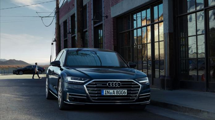 Audi新款旗艦科技房車A8開放預購　BMW新7旗艦也將上市
