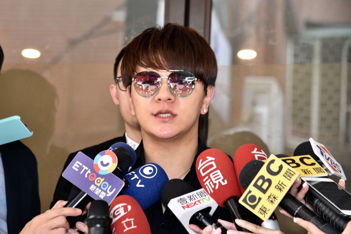  ▲曾治豪否認看過賀一航喝草藥治病。（圖 / 攝影記者林柏年攝2019.6.4）