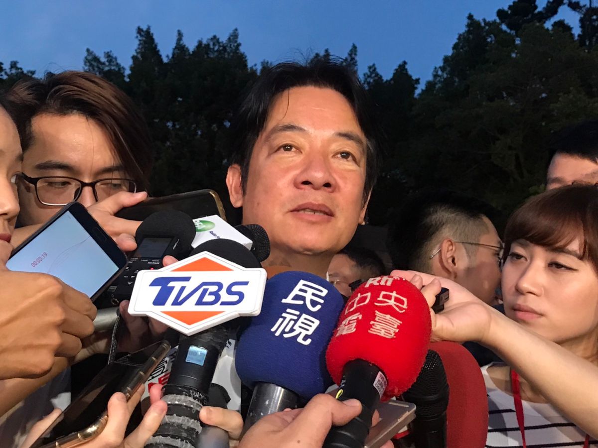 民進黨內總統初選競爭激烈，前行政院長賴清德近來頻指自己才旦黨內最強的候選，引發對手批評。對此賴清德4日強調，「我講的是事實」。（圖／記者林人芳攝，2019,06,04)