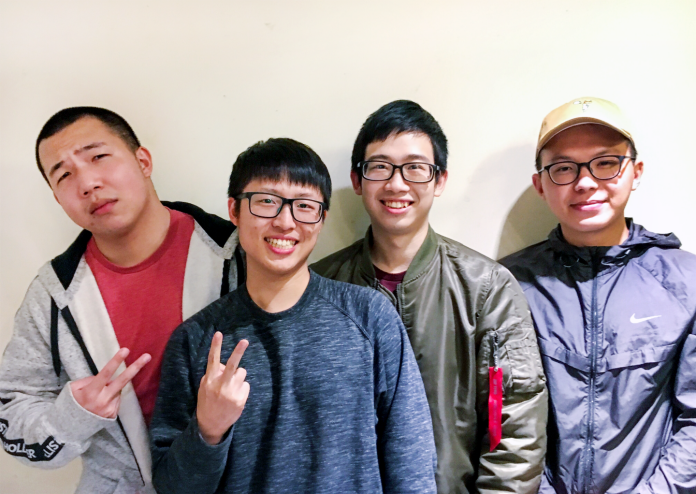 四位 Firstory 共同創辦人。由左至右為市場開發暨產品經理于子軒、ios 工程師李適安、android 工程師翁子皓、UI_UX 介面工程師劉德政。(圖／創夢市集提供)