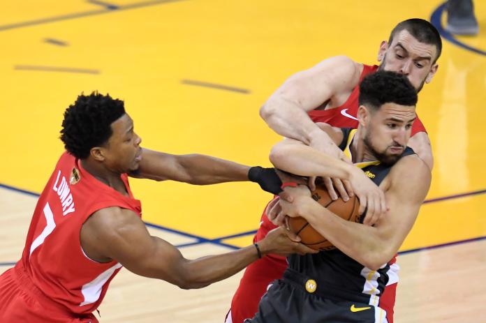 ▲勇士球星「K湯」 Klay Thompson遭到包夾。（圖／美聯社／達志影像）
