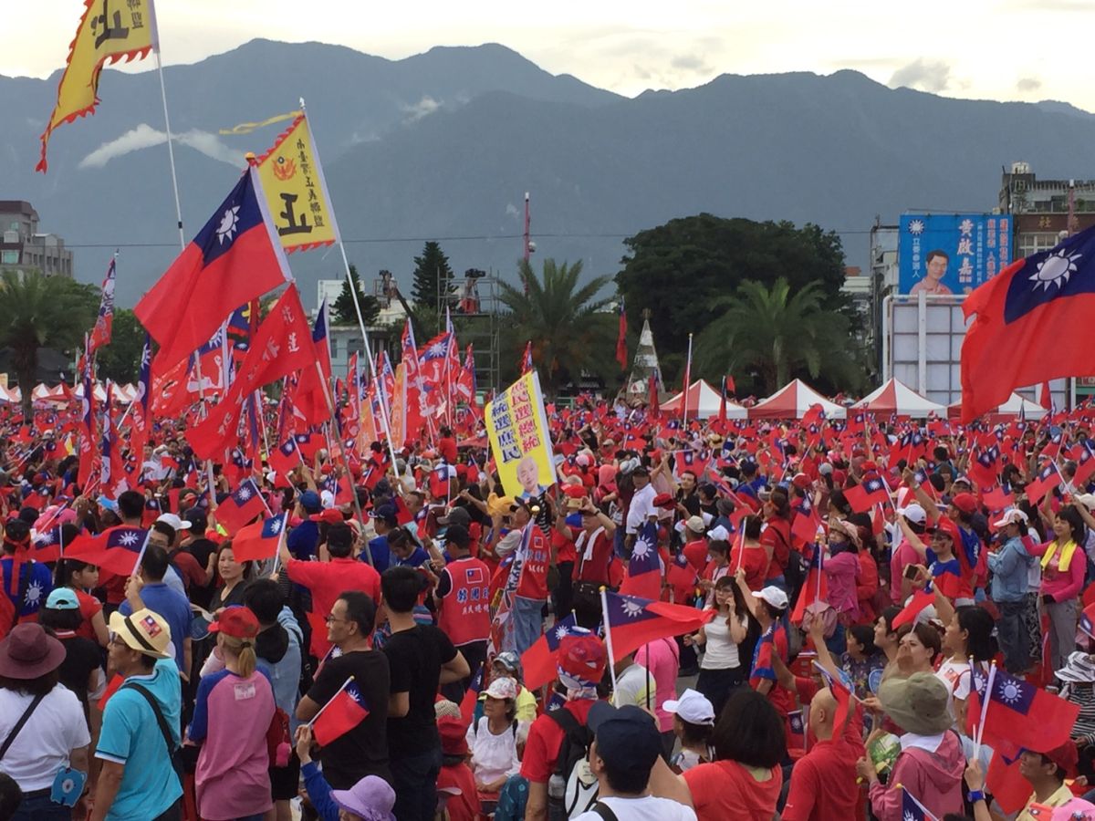 ▲「決戰 2020 -贏回台灣」韓國瑜前進東台灣，全民花蓮見的活動， 8 日在花蓮東大門舉辦，主辦單位稱湧進 15 萬人。（圖／記者鄭志宏攝，3016,06,08）