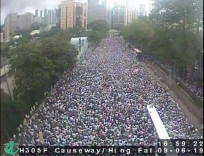 ▲香港於6月9日舉辦「反送中遊行」，主辦單位民間人權陣線預估有50萬人走上街頭。(圖／截自臉書)