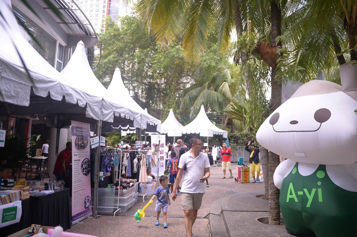 ▲大馬的房仲為能多認識屋主與買方，須深入商圈經營。（圖／信義房屋提供）