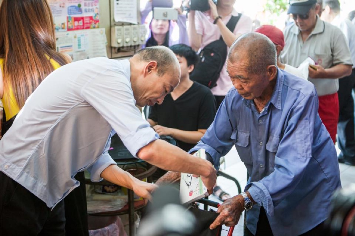 ▲我是庶民！韓國瑜深夜發文「救台灣」：亞洲一條龍快變一條蟲。（圖／翻攝自韓國瑜臉書）
