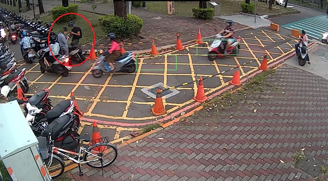 ▲詐騙集團與陳姓被害人相約面交投資款項。（圖／警方提供）