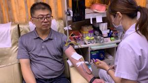 ▲警察節前夕，彰化縣警察局舉辦捐血活動，吸引員警挽袖捐熱血。（圖／記者陳雅芳攝，2019.06.12）