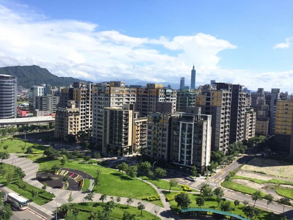 ▲內湖五期的豪宅多在房市高點時推案，迄今屋主仍在等待房價回溫。（圖／信義房屋提供） 