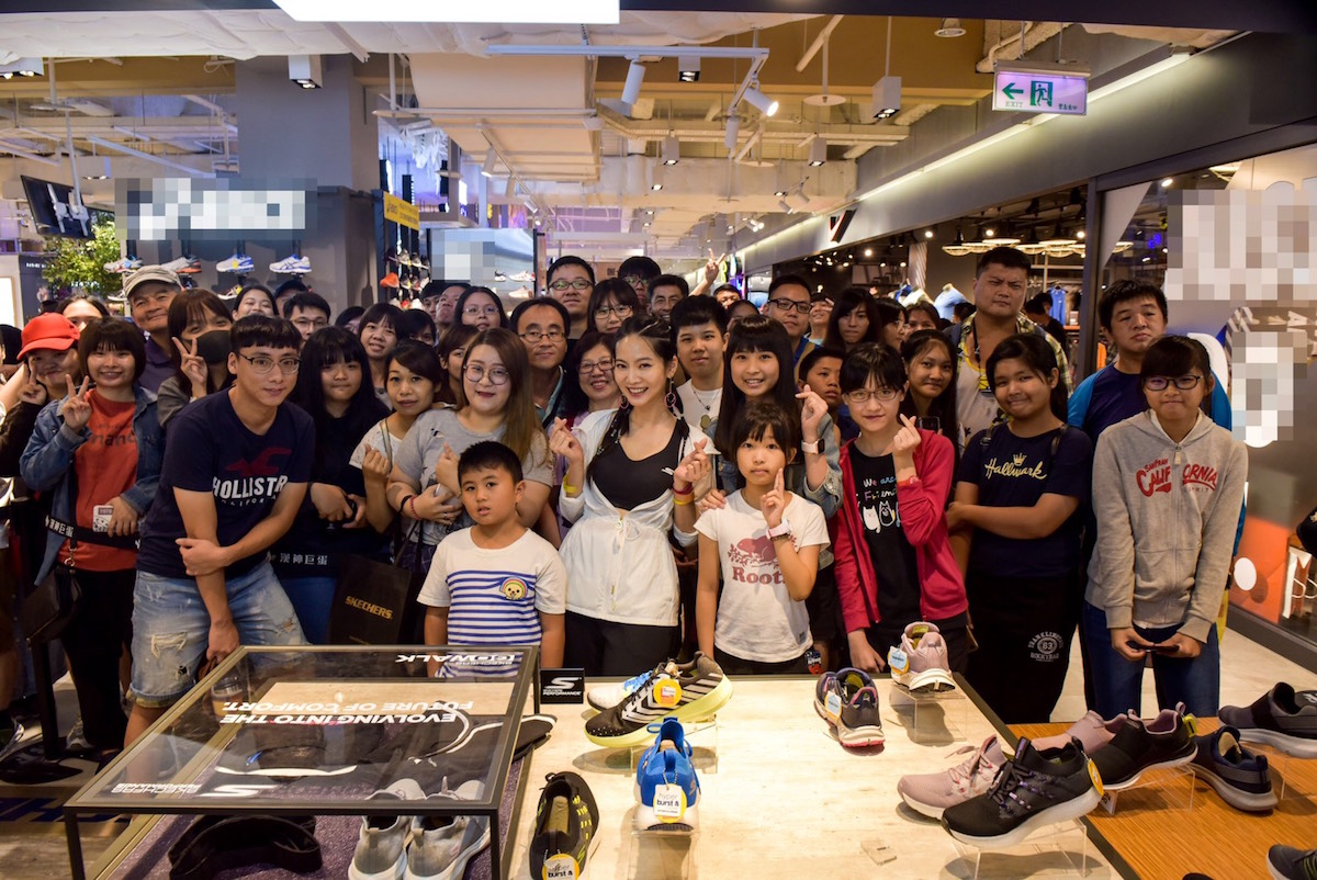 ▲全台獨家 - SKECHERS魅力店長活動，代言人曾之喬親臨高雄漢神巨蛋展現超高人氣！(圖/公關照片)