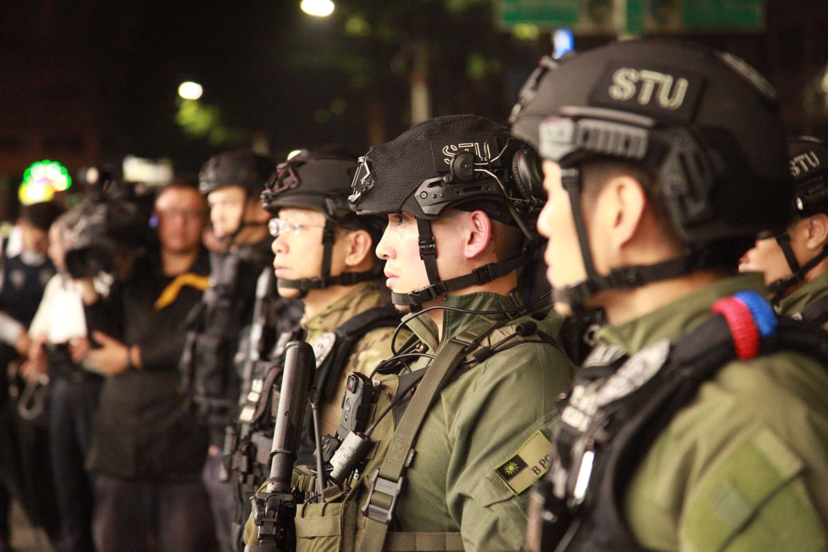 ▲鄭文燦說，執行此次任務的員警，表現出勇敢冷靜，非常縝密的的作法，這是615警察節前夕，警察同仁在打擊犯罪、治安維護上，給社會大眾最好的表現。（圖／記者李春台攝, 2019.06.12）