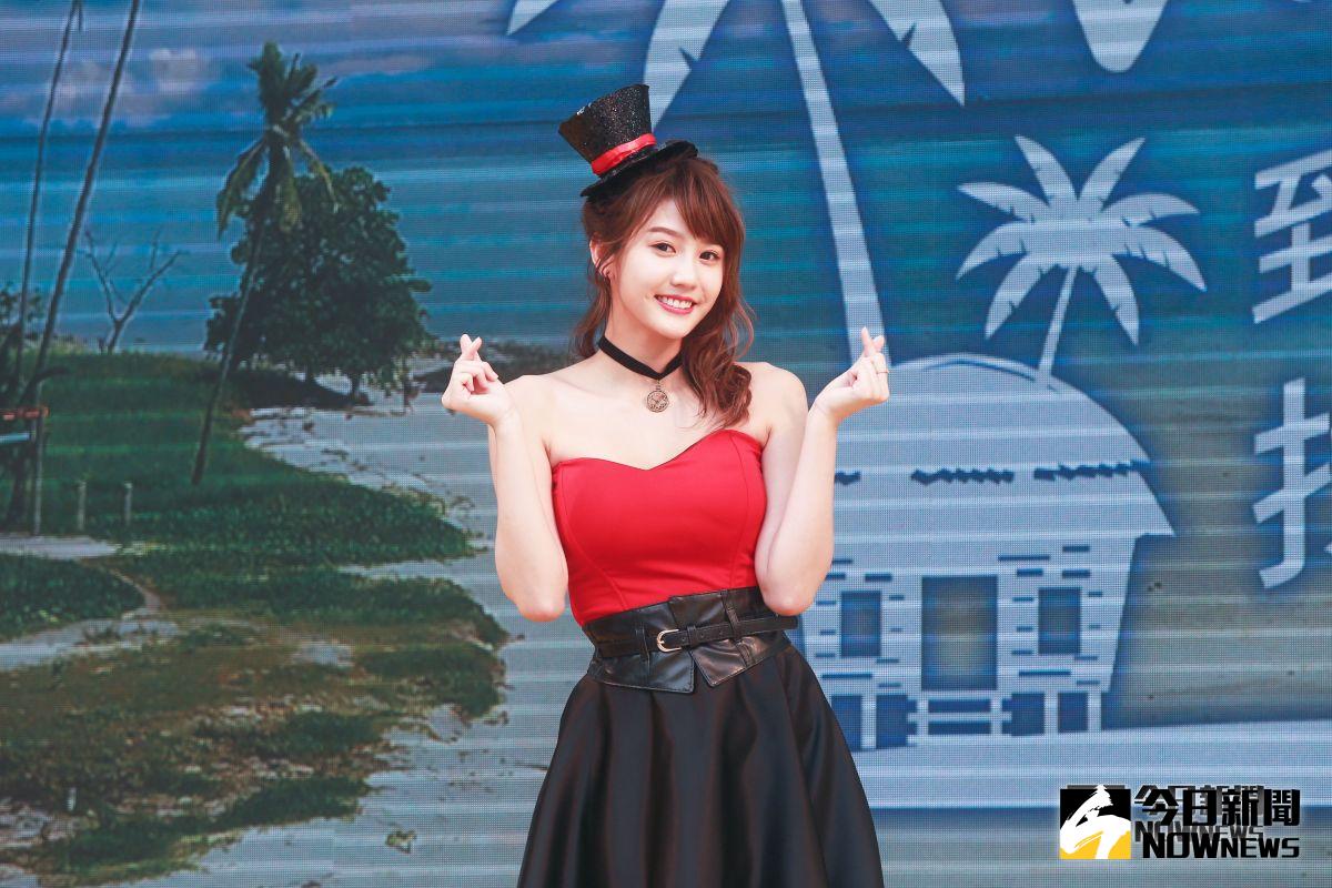 ▲四葉草擔任旅遊網站品牌形象大使，以魔術師扮相出場。（圖／記者葉政勳攝 , 2019.06.15）