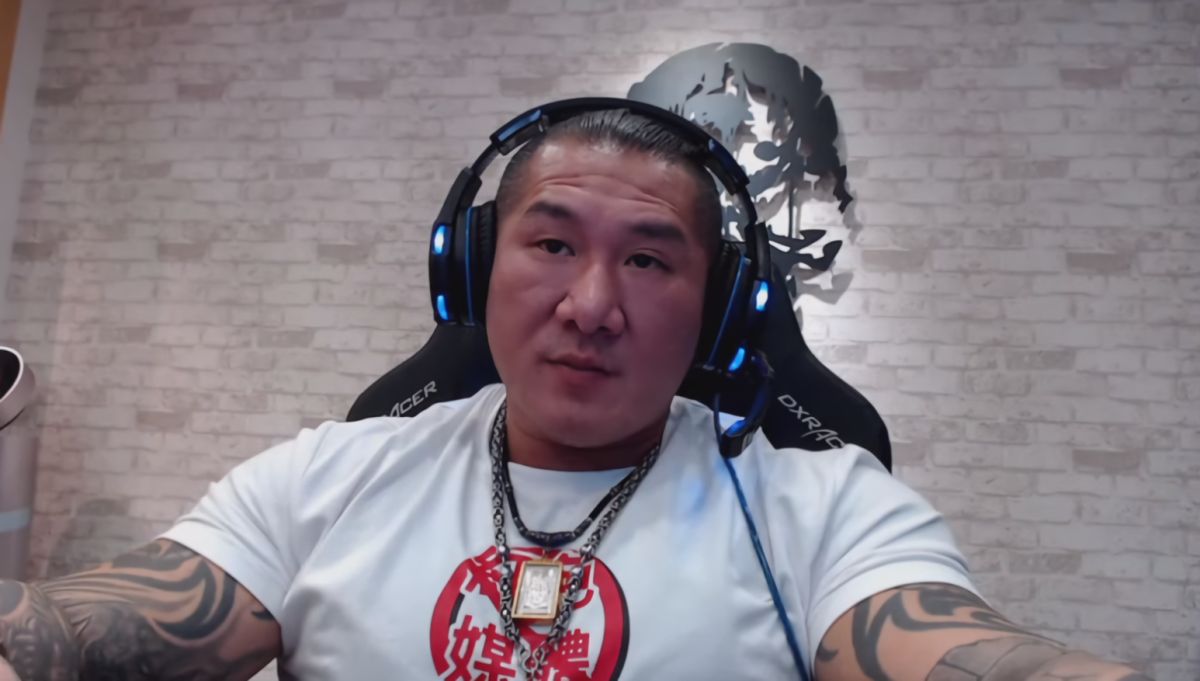 ▲網紅「館長」陳之漢將與時代力量立委黃國昌舉辦「拒絕紅色媒體、守護台灣民主」大遊行，直播頻道慘在大陸遭到封殺，損失慘重。（圖／翻攝自 youtube ）