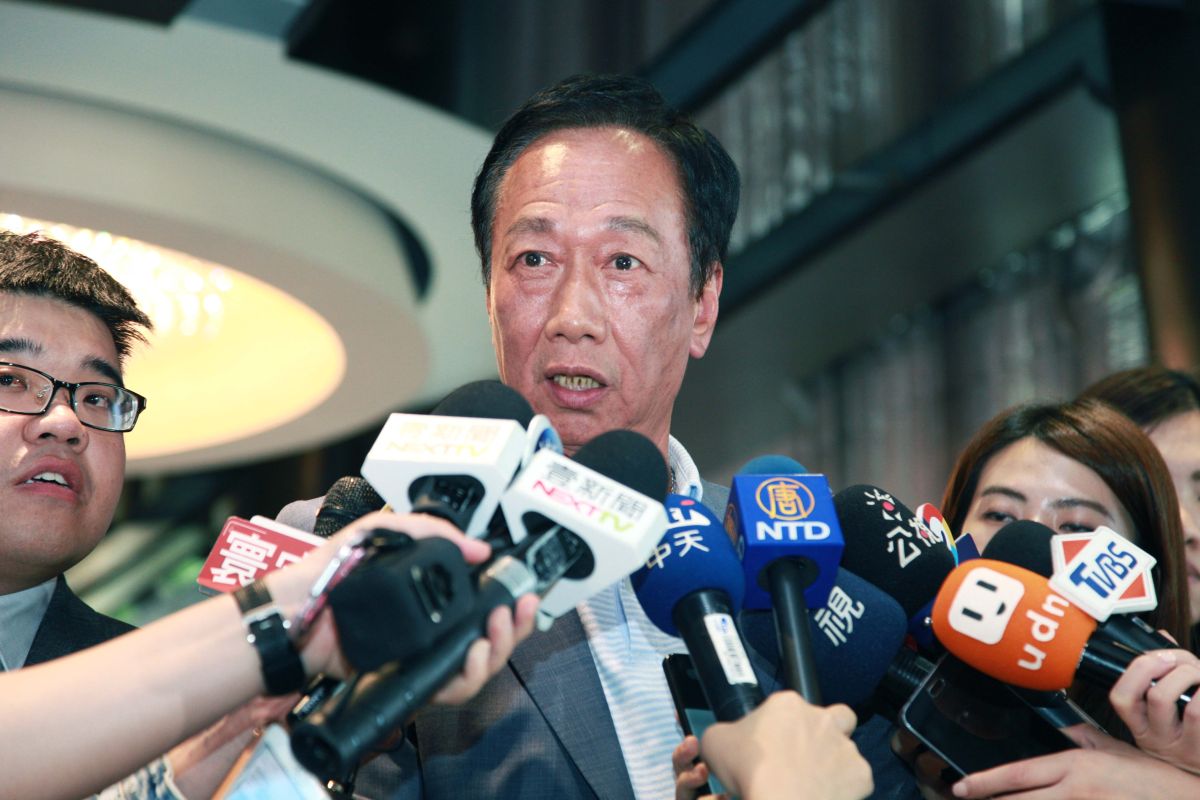 ▲郭董重申他跟高雄市長韓國瑜永遠都是像各自努力的兄弟，他希望國民黨團結，共同贏勝選；至於跟王的會談時間「重點不在長短，在重不重要。」（圖／記者李春台攝, 2019.06.18）