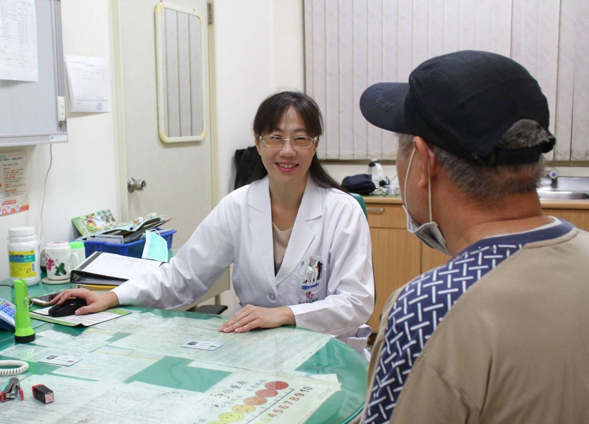 聖馬爾定醫院表示，戒除菸、酒、檳榔，定期篩檢才是預防口腔癌最重要的步驟。〔圖／聖馬爾定醫院提供2019.06.19〕