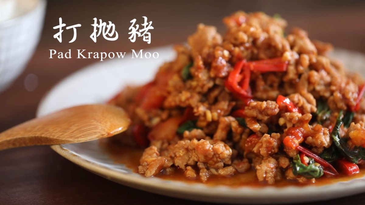 ▲有網友發文提問，打拋豬是哪裡來的品種？引發鄉民討論。（圖／翻攝自Colin Chen
的YouTube）