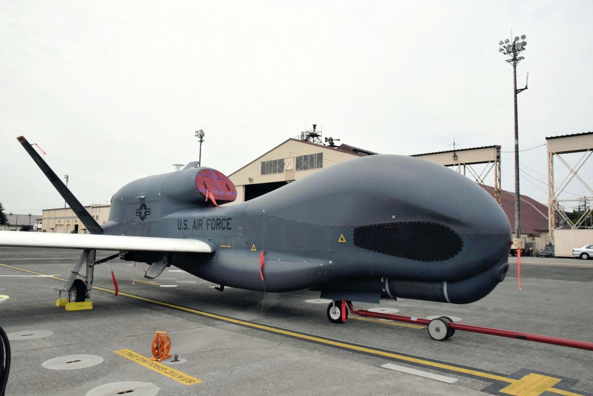 ▲一架美軍RQ-4全球鷹（Global Hawk）高空無人偵察機遭伊朗革命衛隊擊落。（圖／美聯社／達志影像）
