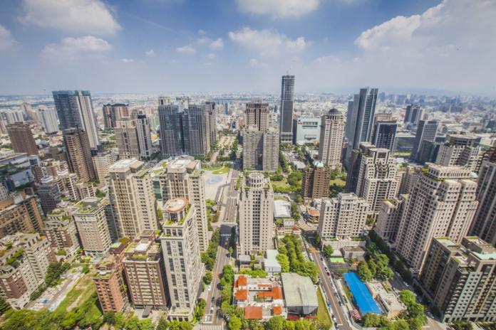 ▲根據住商機構統計，台中市成為全台豪宅最多的都市，今年上半年成交量高達216棟。（圖／NOWnews資料照片）