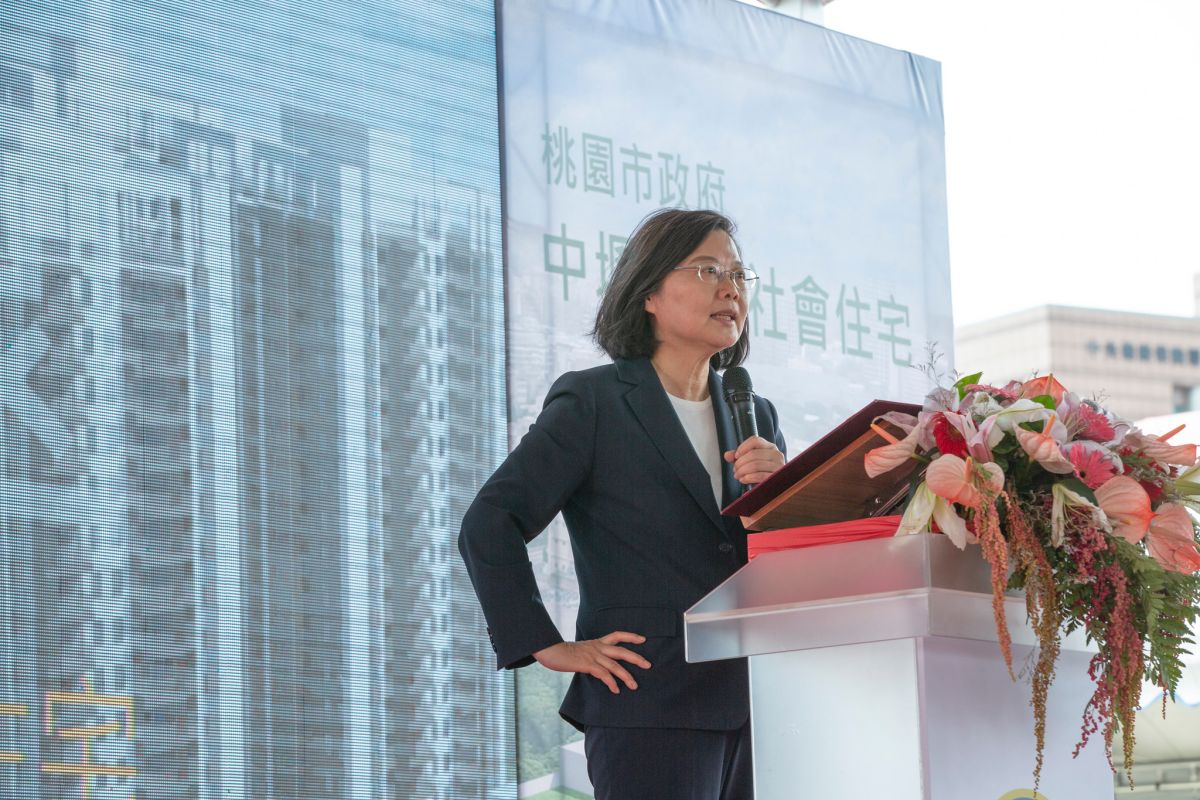 蔡英文副手也成為各界關注的焦點。對此，蔡英文21日受訪時表示，副手人選不是她喜不喜歡的問題，而是可不可能的問題。（圖／總統府提供）