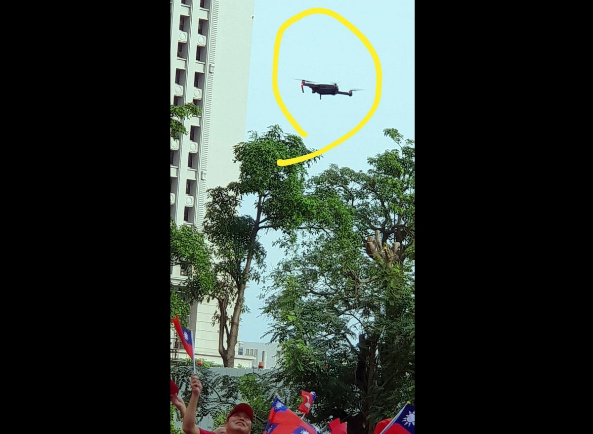 ▲今天韓國瑜台中造勢場出現空拍機，紀錄了真實人數及熱情實況（圖／記者鄧力軍）