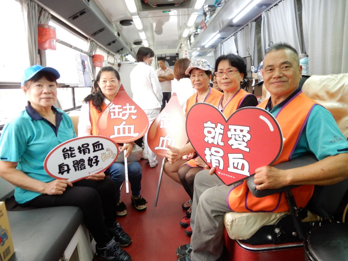 ▲道安志願服務協會發起你捐血我送愛心水餃，袋袋讓愛加倍活動，讓捐血民眾感受雙重意義，熱烈響應。（圖／記者陳雅芳攝，2019.06.23）