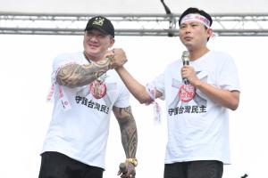 黃國昌挺館長幫緩頰　林俊憲：何止雙標根本千變萬化
