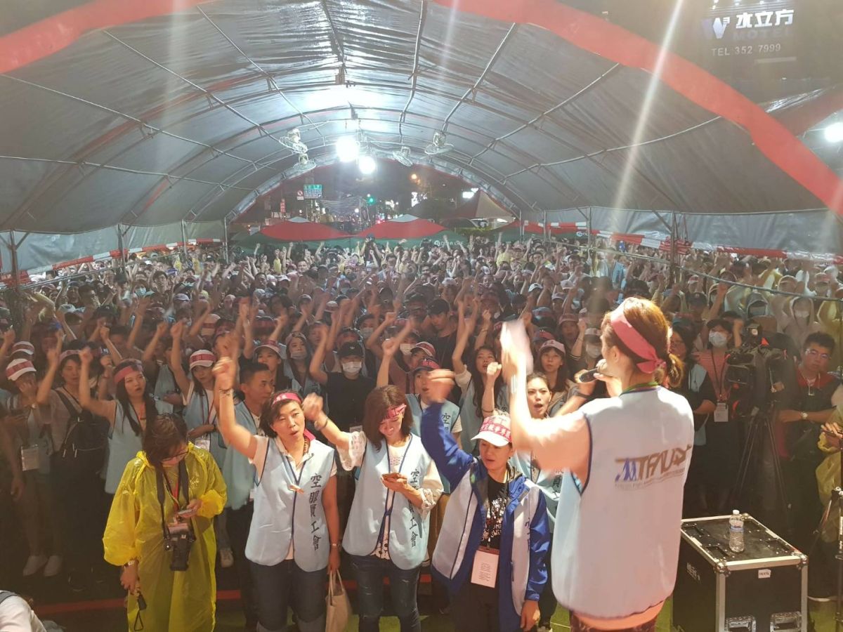 ▲長榮空服員近日的罷工行動鬧得沸沸揚揚，大量旅客不滿權益被平白犧牲。（圖／桃園市空服員職業工會提供）