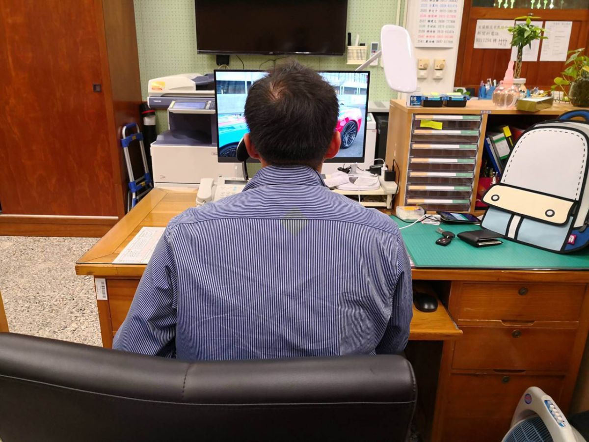 ▲宜蘭縣警察局及環保局都有專人監看網路社群動態，若有與該局相關會主動進行查處。（圖／記者李清貴攝,2019.06.25)